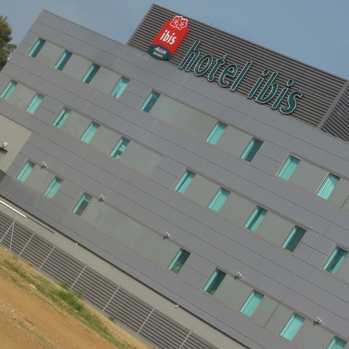 img Hotel IBIS (100 hab.) en Montmeló